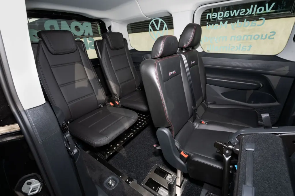 Vplkswagen Caddy XXL Plus toimii myös isomman perheen autona.